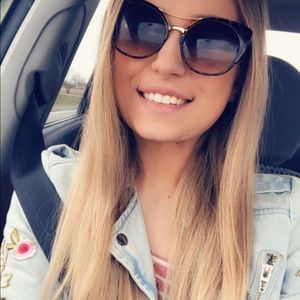 Meet your Posher, Taylor